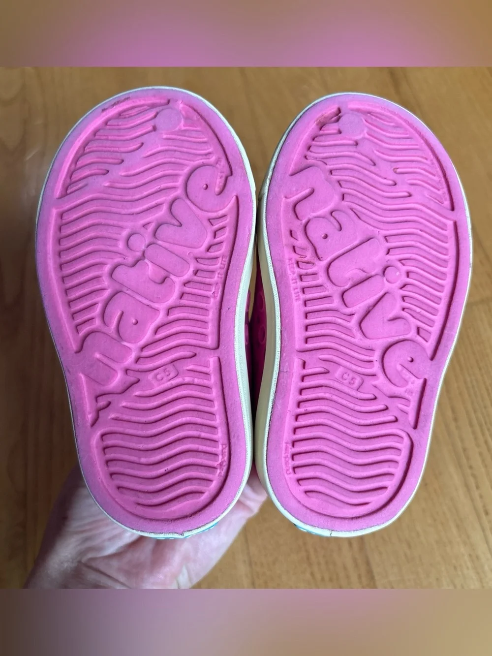 Native Jefferson Slip On Shoes Sneakers Pink Bone White Toddler Girl Sz 5 Summer